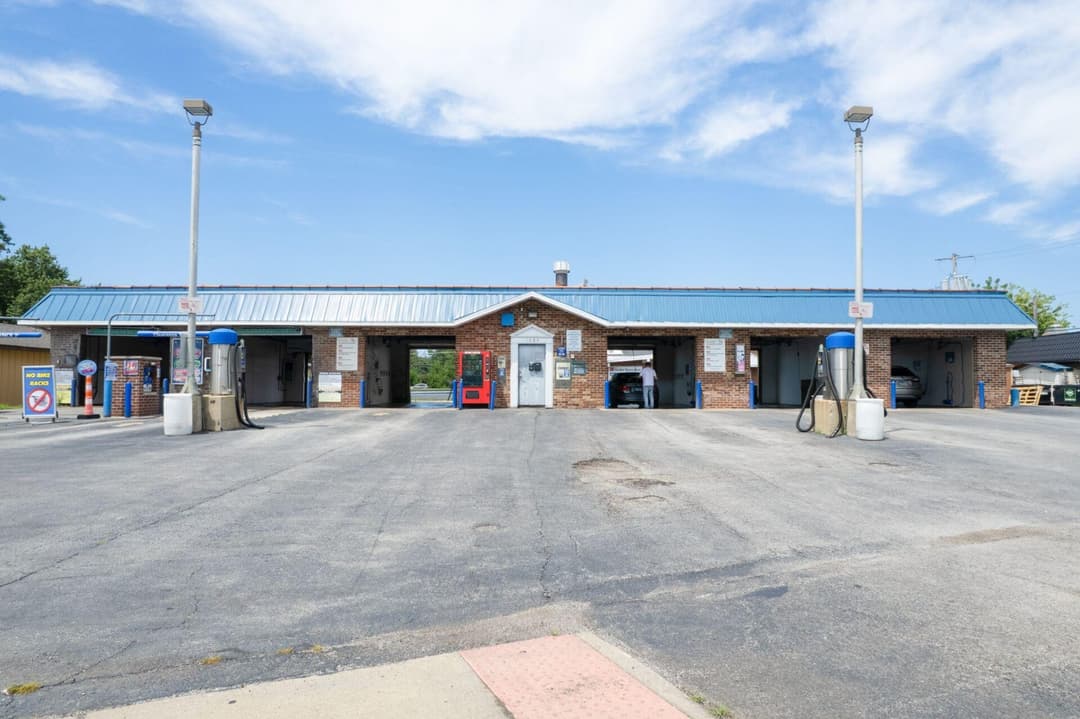 Image of Lyon Car Wash Property