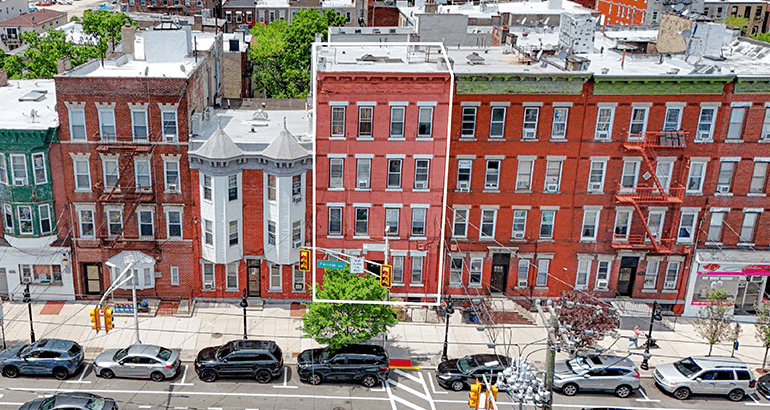 Image of 2813 PALISADE AVE Property