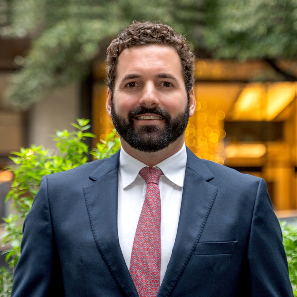 Image of Luke Thompson