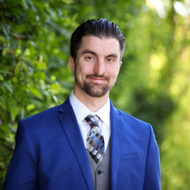 Image of Ryan Burke Author