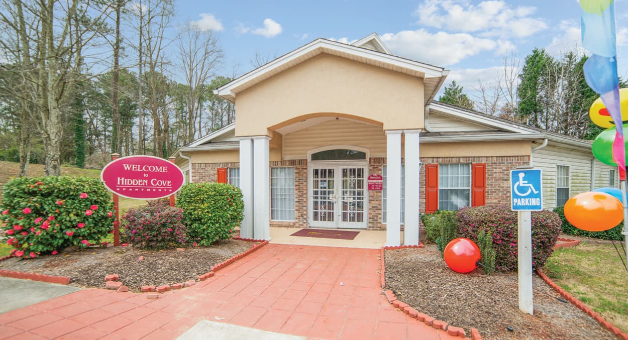 Matthews™ Arranges the Sale of a Multifamily Property in Atlanta for $8.52M featured image 