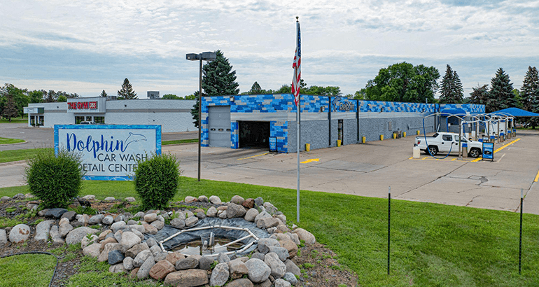 Image of Dolphin Car Wash for Auction Property