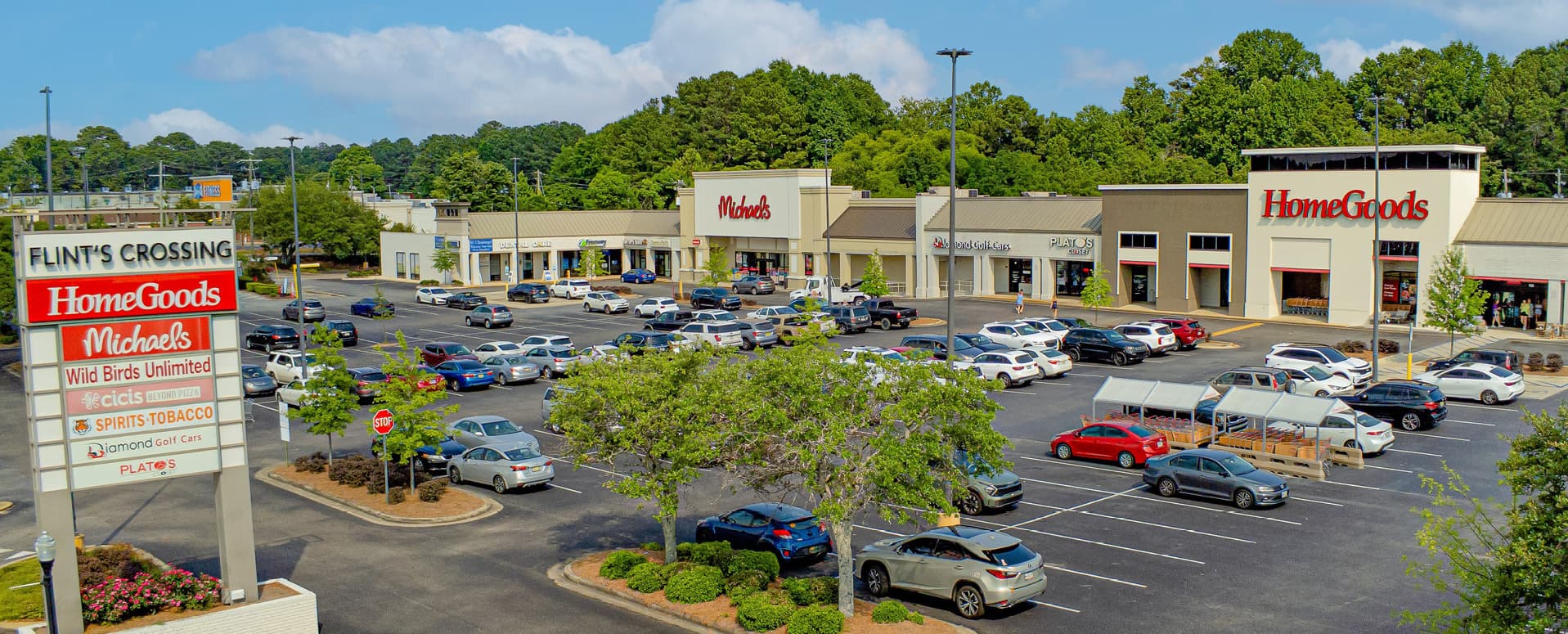Matthews™ Executes Sale of Premier Neighborhood Retail Center featured image 
