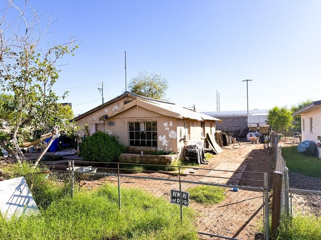 Image of 1865 S 5th Ave Property