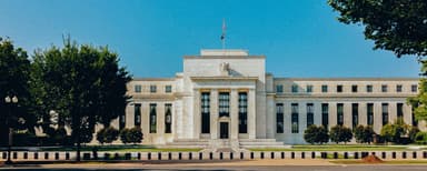 Rate Expectations Continue to Shape the Retail Market image