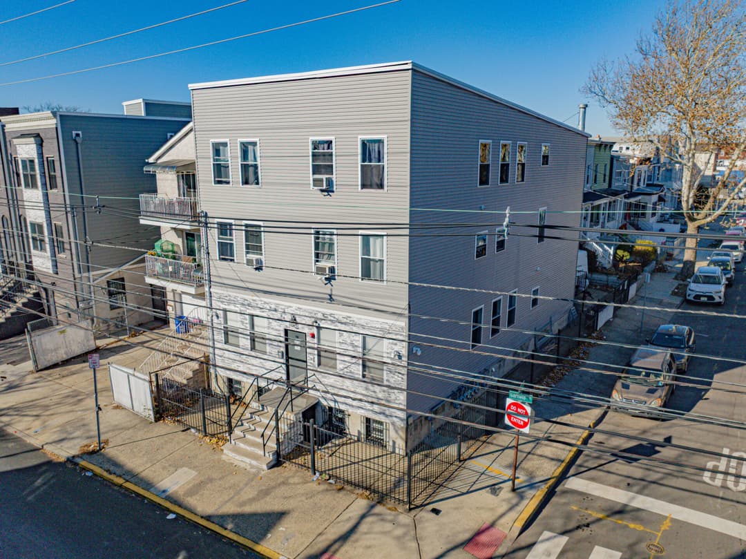 Image of 203 Garfield Avenue Property
