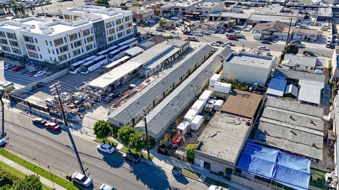Image of 15121 Van Buren Street Property