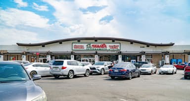 Matthews Facilitates Sale of Vallarta Supermarkets in California image