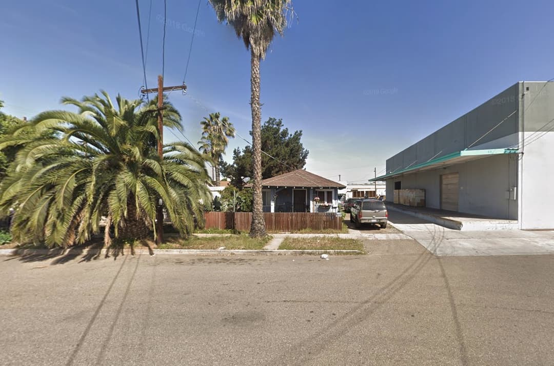 Image of 725 W 22nd St Property