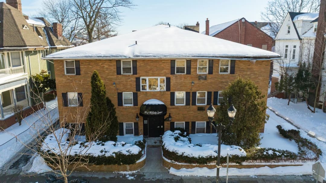 Image of 590 Bergen Ave Property