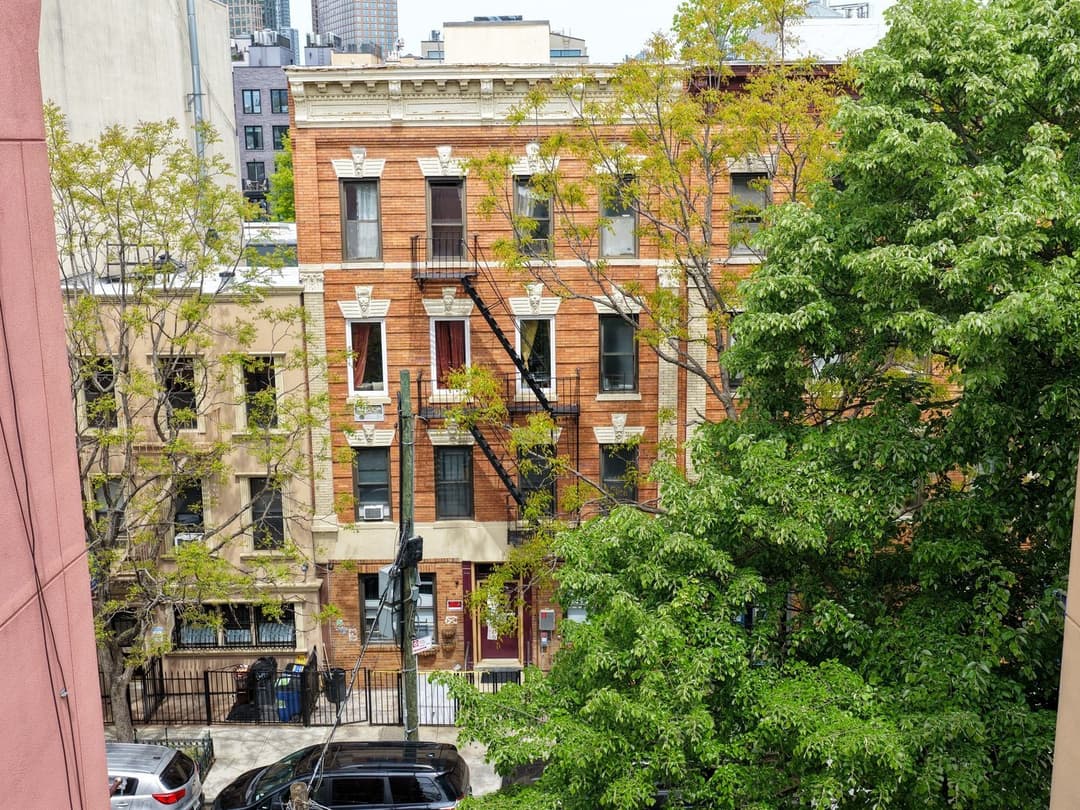 Image of 155 Huron Street Property