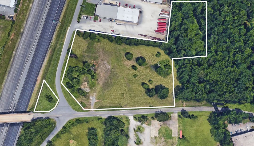 Image of 2565 Eden Terrace Ext Property