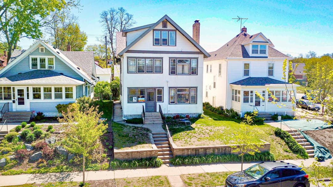 Image of 3343 15th Ave S Property