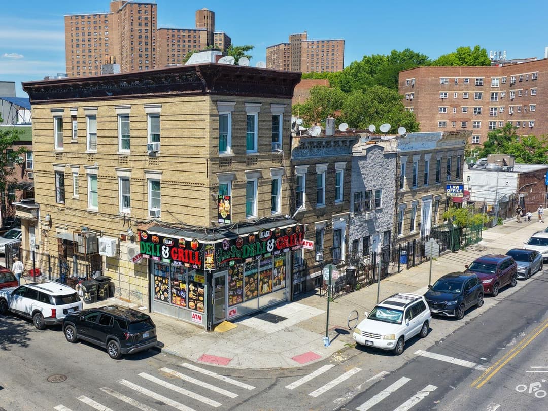 Image of 241 Blake Ave Property