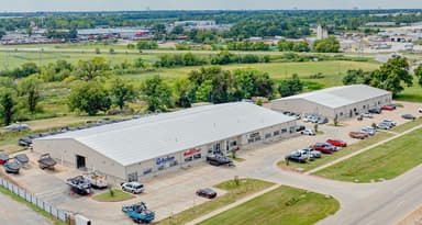 Matthews™ Facilitates Sale of Lewisville Business Park in Texas image