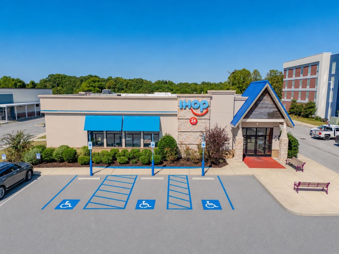 Image of IHOP Property