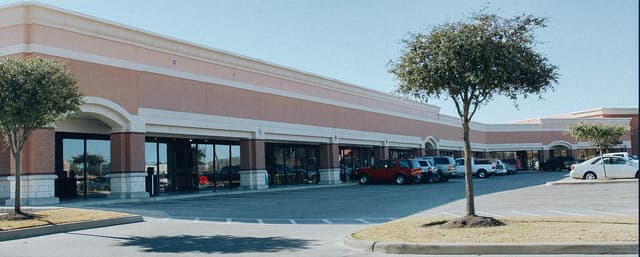 Image of Why Strip Centers Are Gaining Broader Investor Attention Success Story