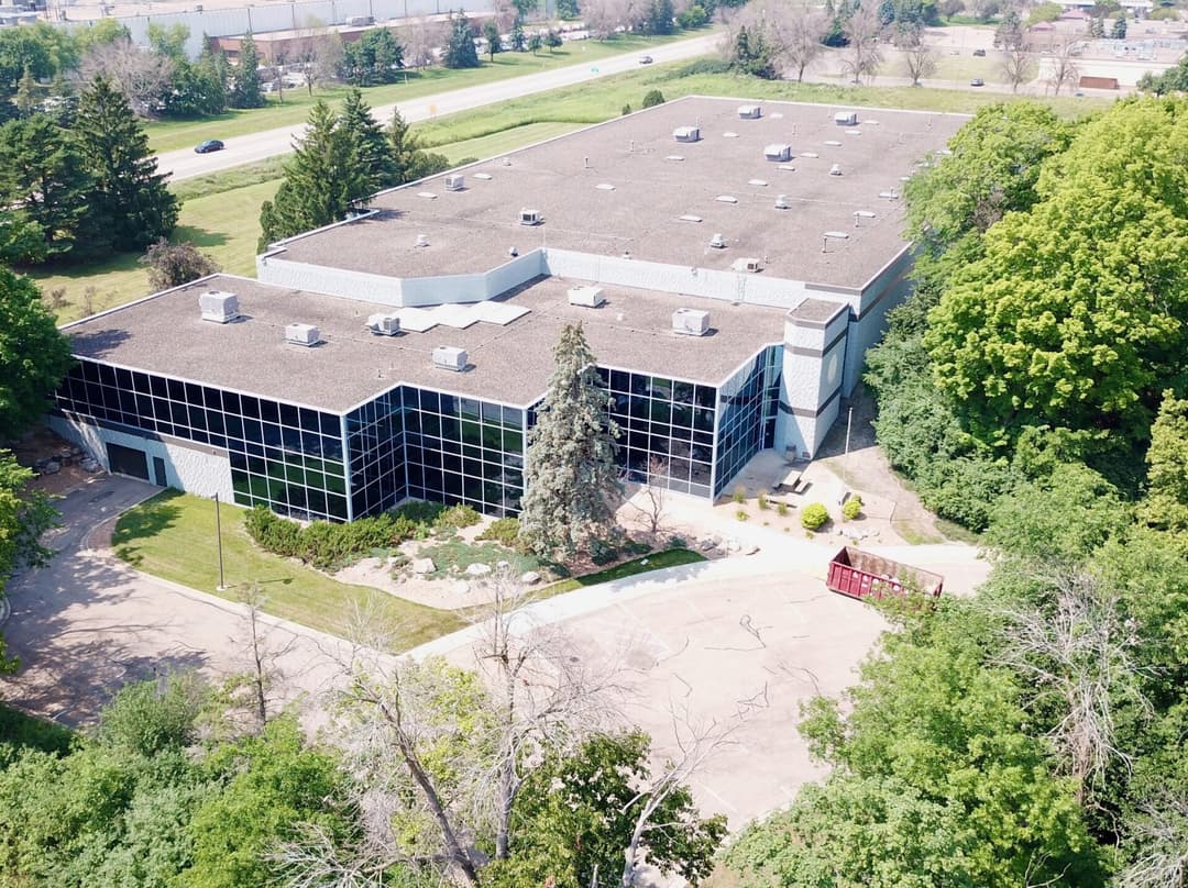 Image of 4100 Peavey Road Property