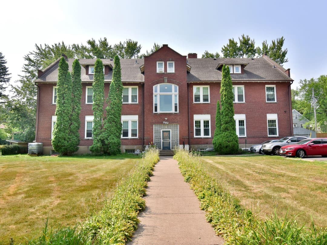 Image of 982 Ivy Ave Property