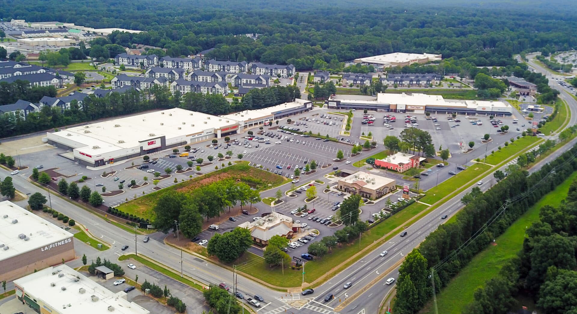 Aerial view of Heritage Hills Shopping Center in Mableton, the grocery-anchored shopping center disposition brokered by Matthews