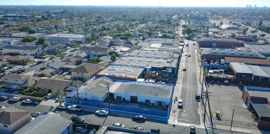 Image of 1900 W 144th St Property