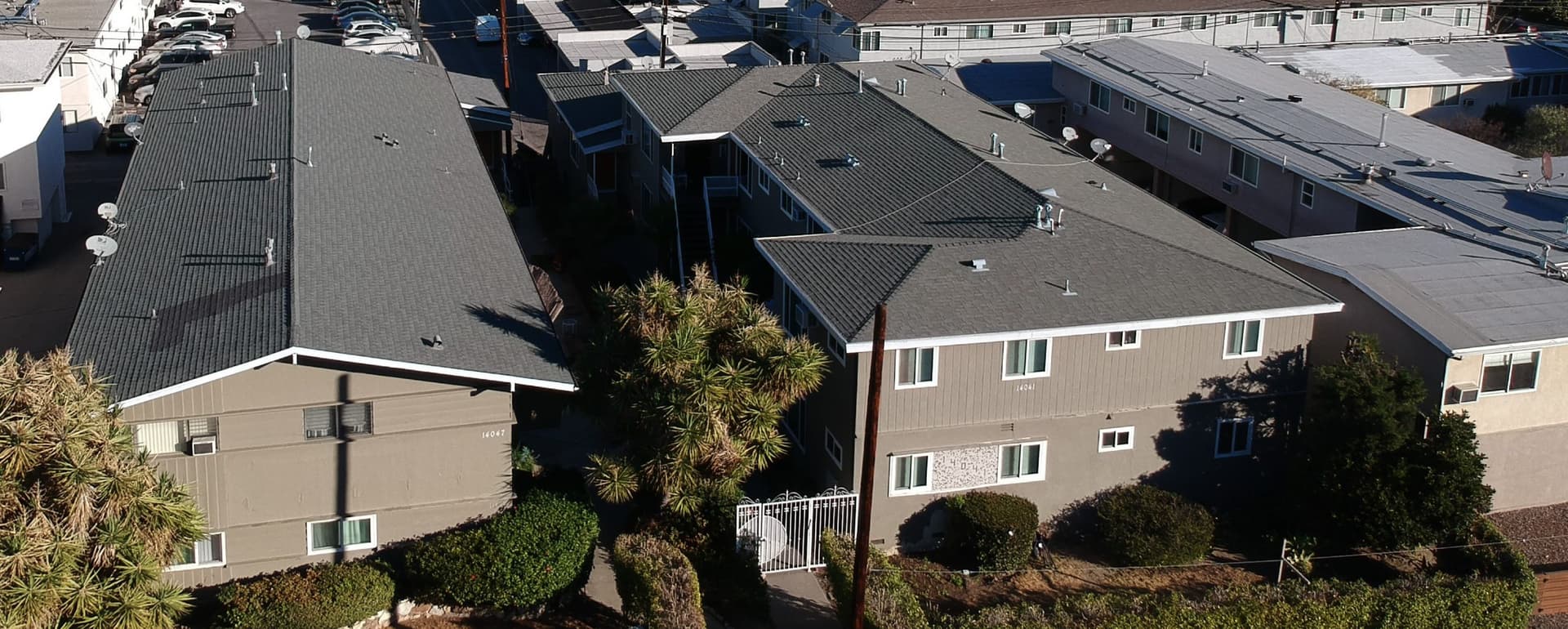 Matthews™ Brokers the Sale of a Multifamily Asset in Sherman Oaks for $5.45M featured image