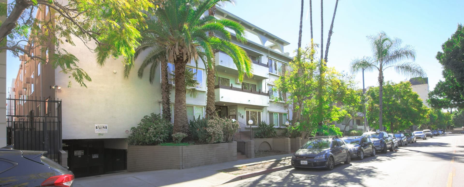 Matthews™ Brokers $8.55M Sale of 33-Unit Value-Add Apartment Building featured image