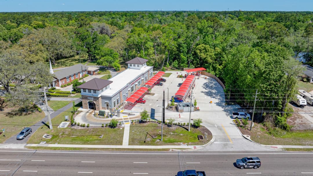 Image of On The Move Car Wash Property
