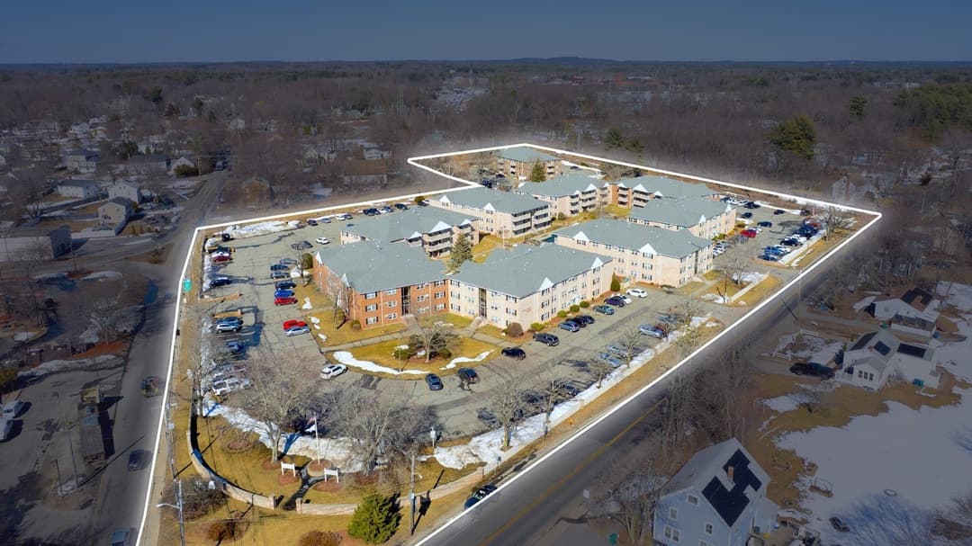 Image of Parlmont Park Apartments Property