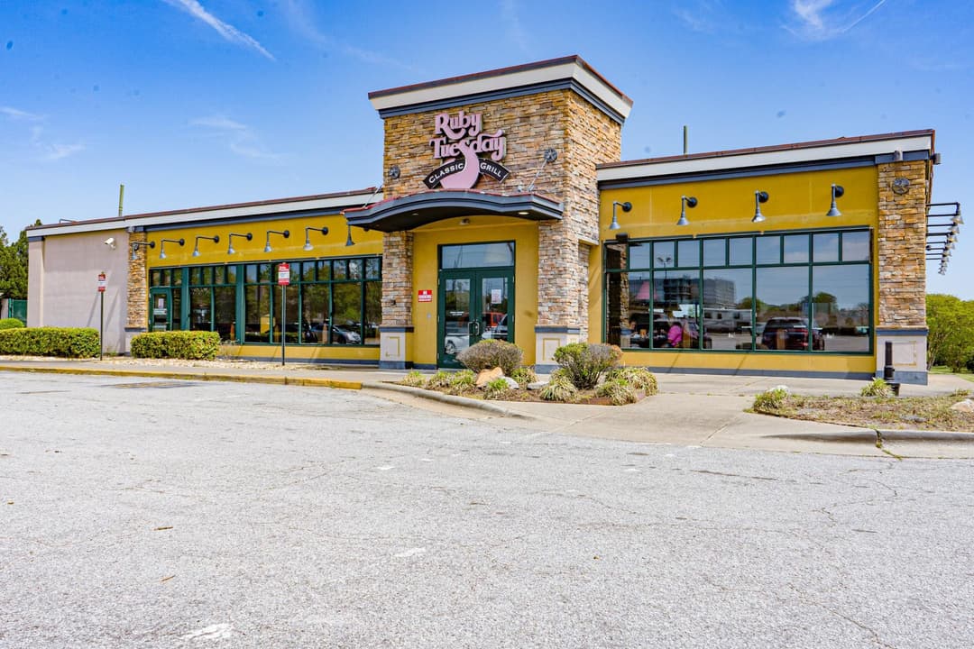Image of Ruby Tuesday Property