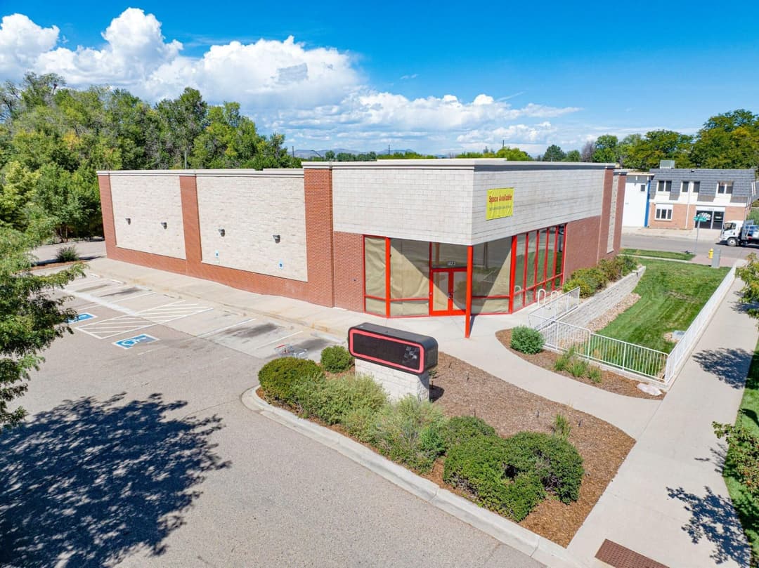 Image of Advance Auto Parts Property