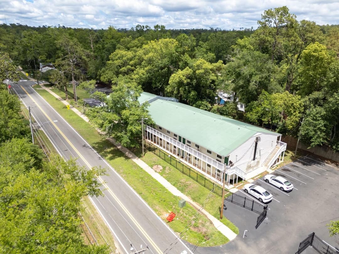 Image of Campus Highland Apartments Property