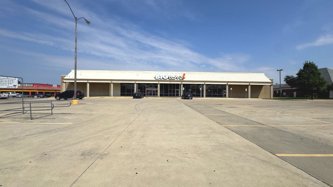 Image of Former Big Lots Property