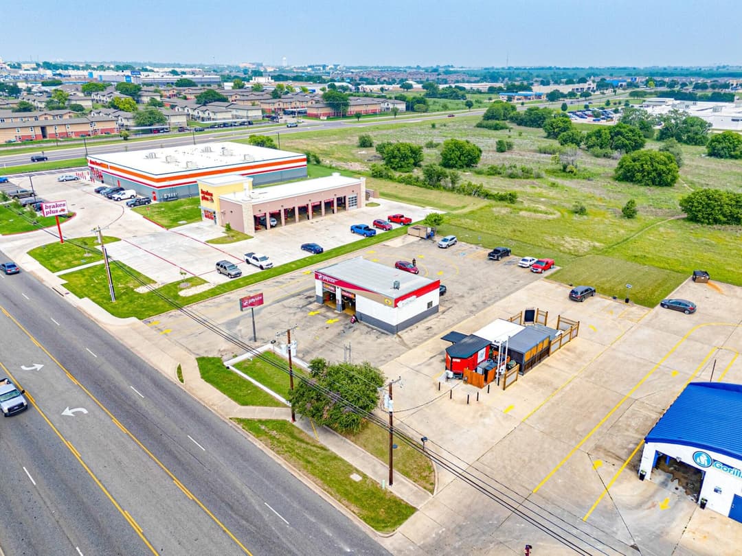 Image of Jiffy Lube Property