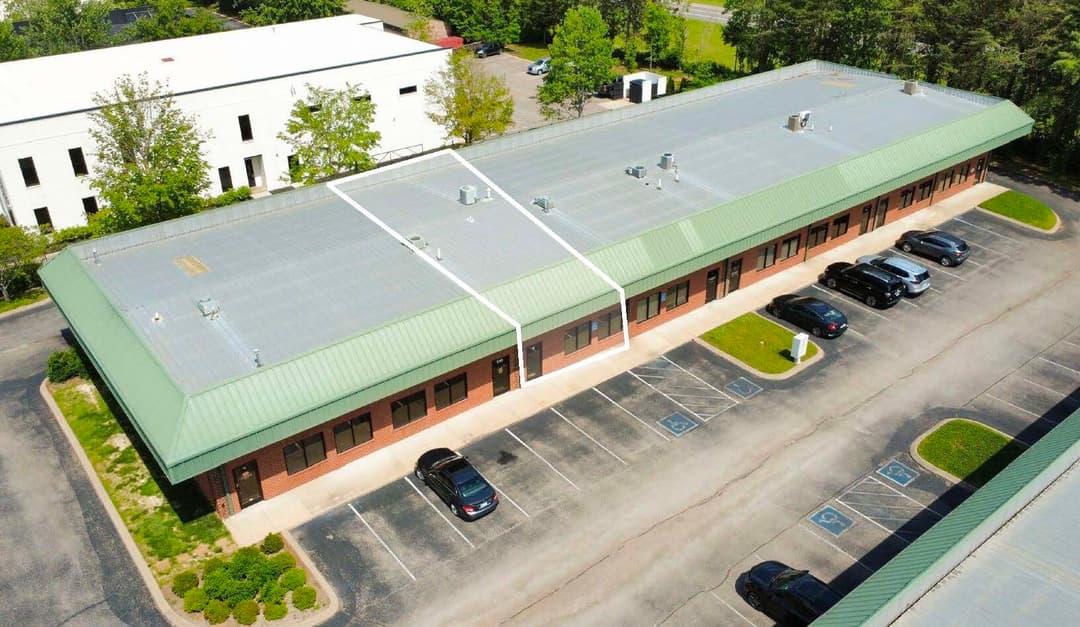 Image of For Sale Or Lease: 123 SE Parkway Ct Ste 120 Property