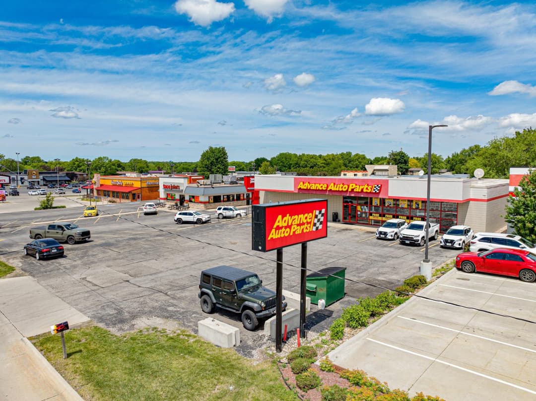 Image of Advance Auto Parts Property