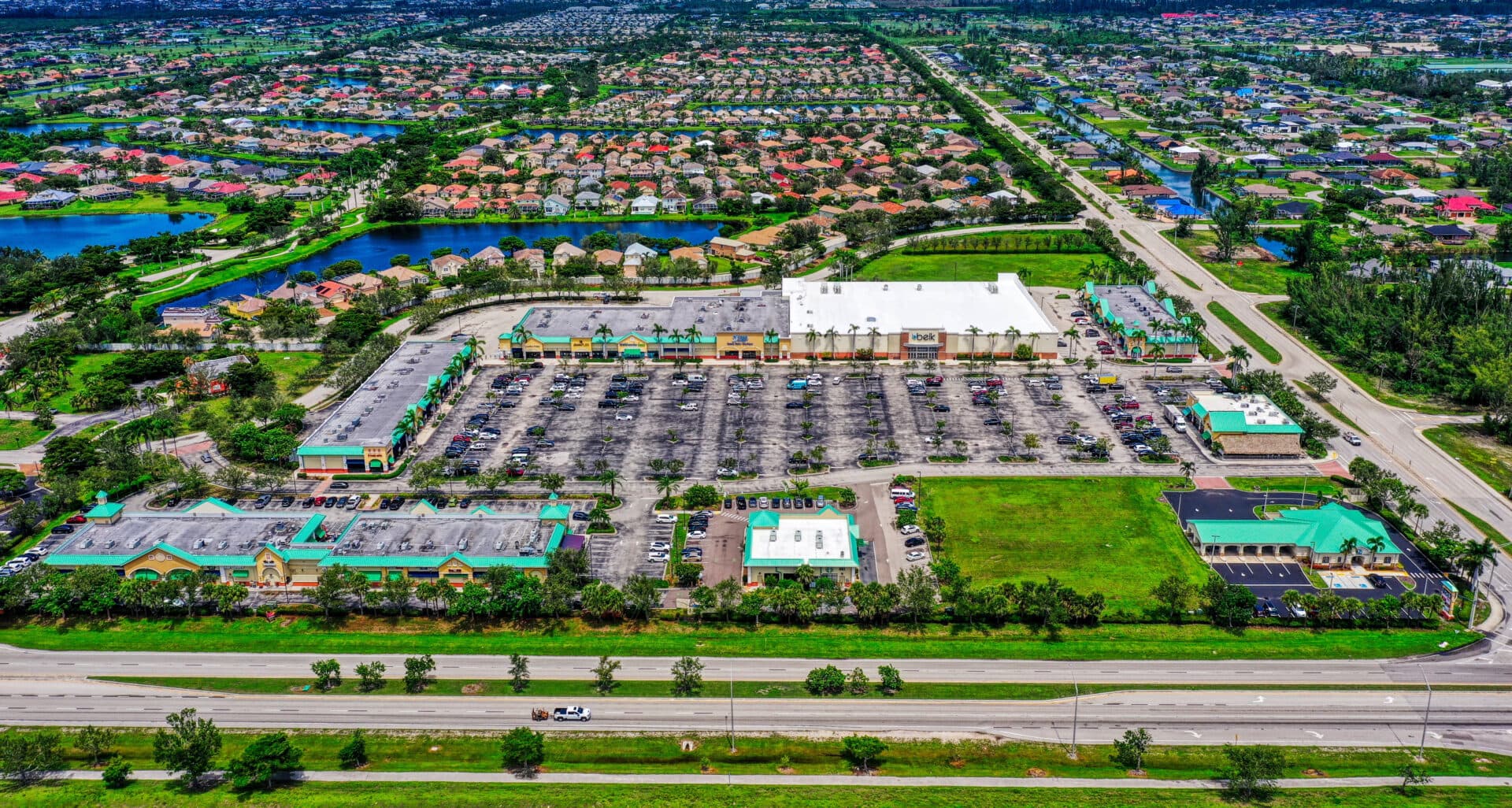 Matthews™ Sources Retail Acquisition Opportunity for Buyer in Cape Coral featured image