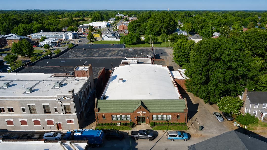 Image of 111 W Bank St Property