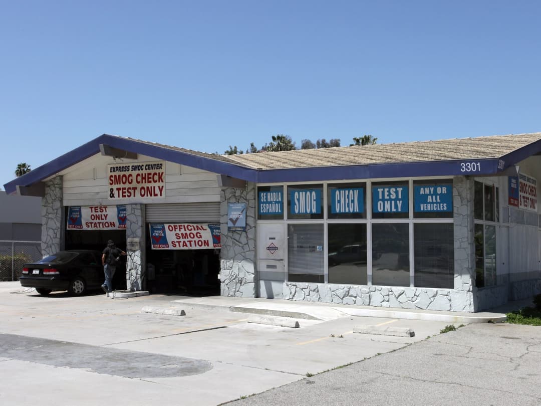 Image of 3301 Chicago Ave Property