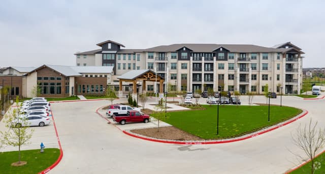 Exterior view of Hidden Springs of McKinney, a senior living community in McKinney, Texas
