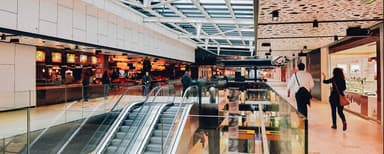Gen Z’s Shopping Habits Reinforce the Evolution of Retail Real Estate image