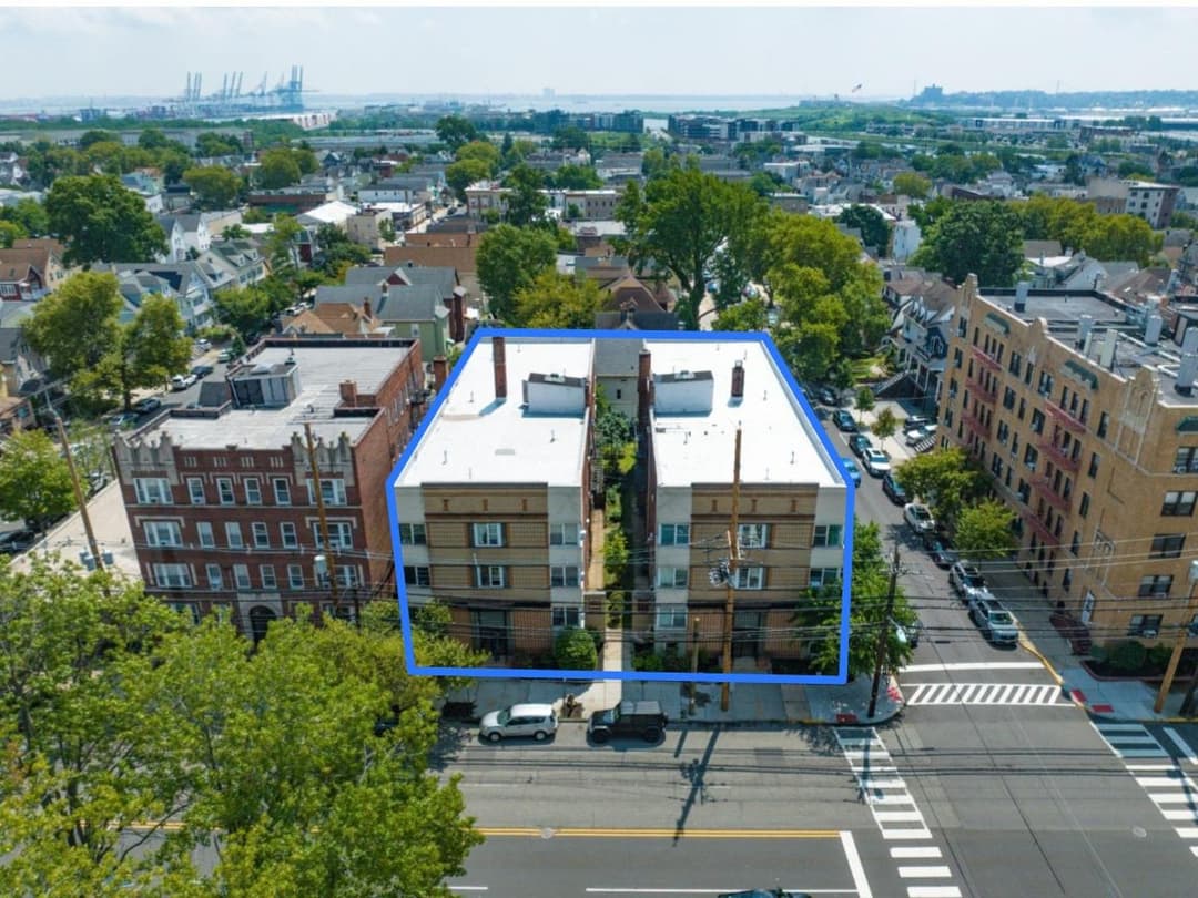 Image of 820-824 Avenue C Property