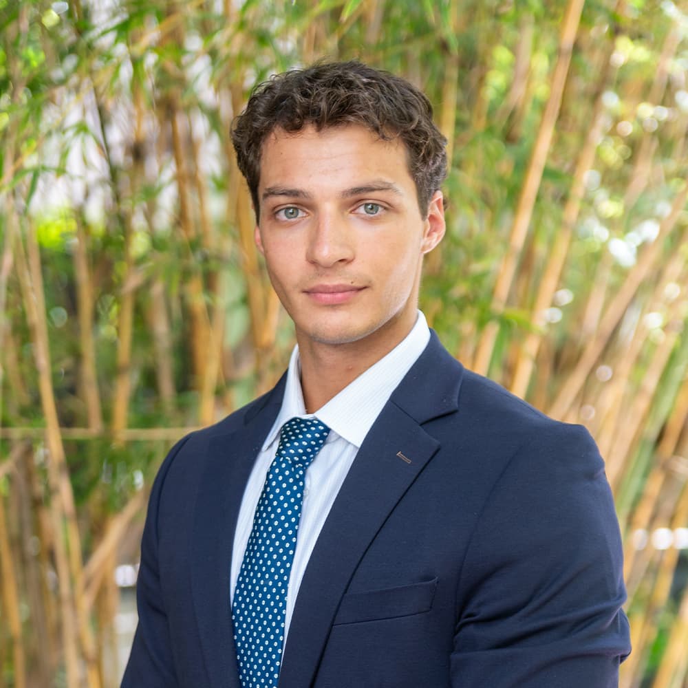 Image of Julian Dino