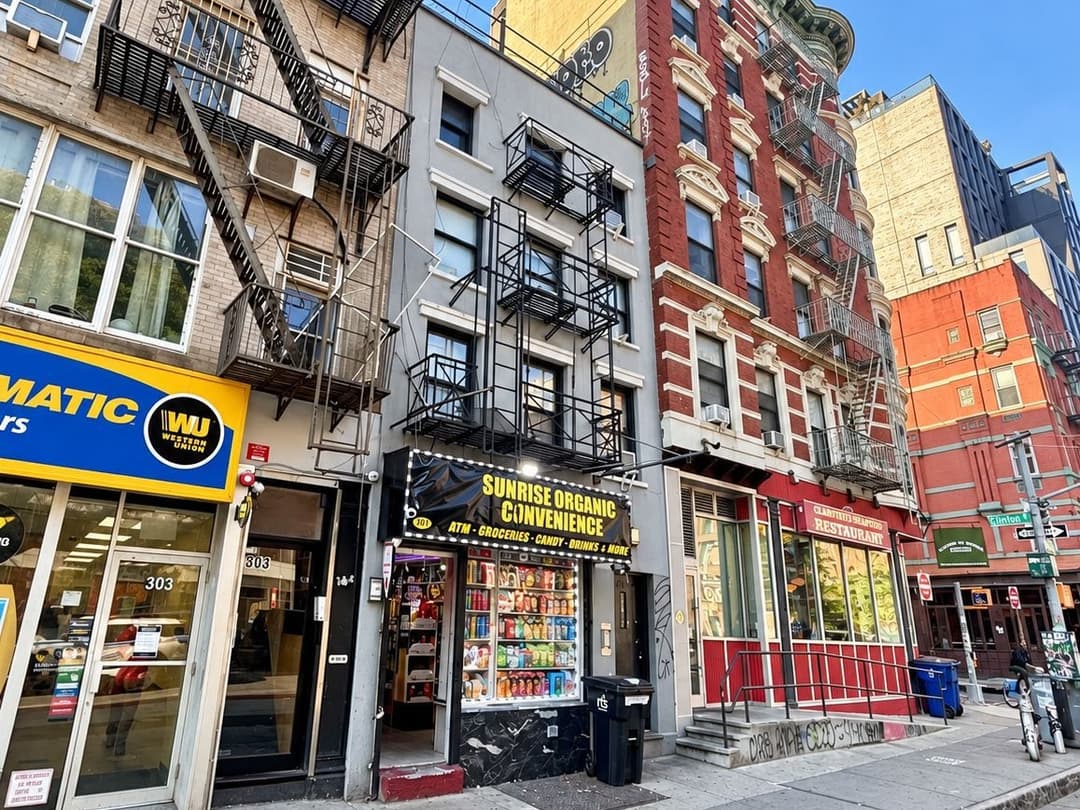 Image of 301 East Houston Street Property