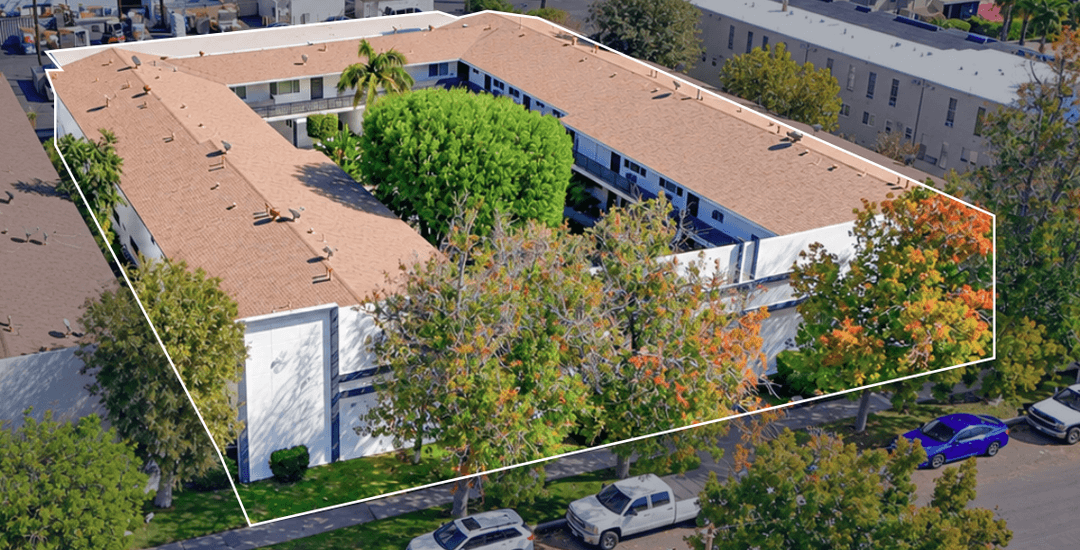 Image of El Commodor Apartments Property